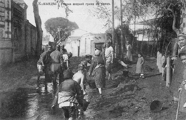 1900 Kokand Removing Dirst from Street