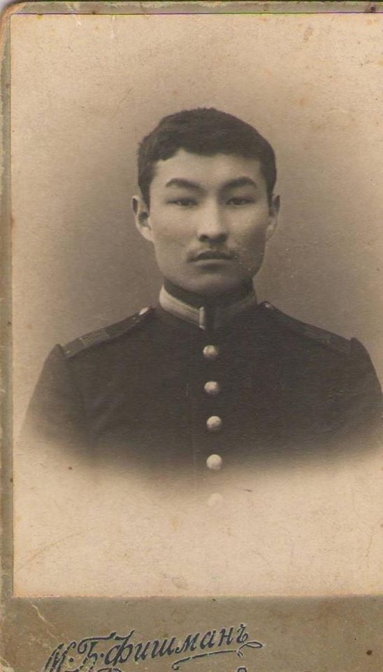 1900 Man in Uniform 1