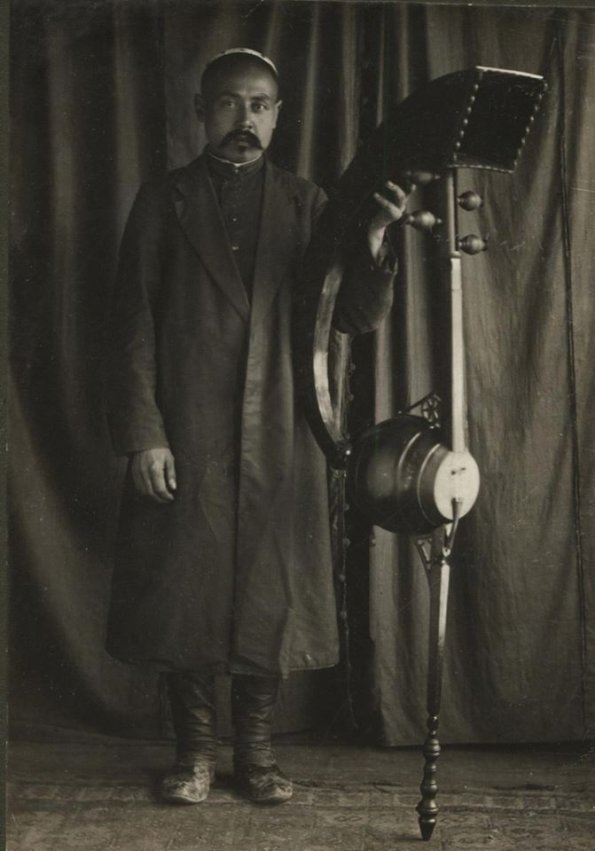 1910 Сарод - Музыкальный Инструмент