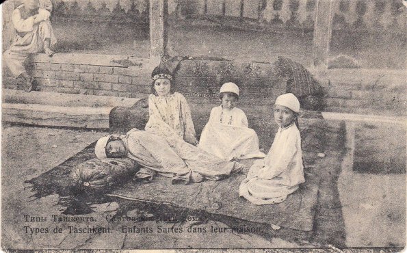 1910 Tashkent Sart Children at Home