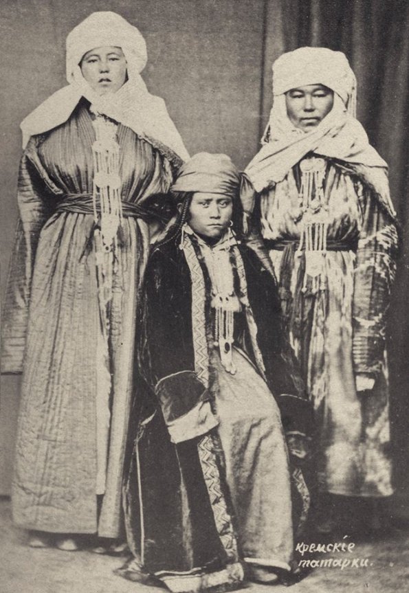 1910 Tatar Woman Orde