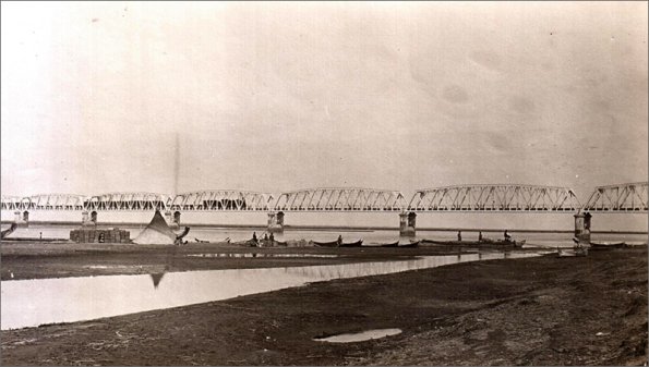 1914 Мост через Амударью. Фото Веры Никитиной с сайта «Пермская трибуна»