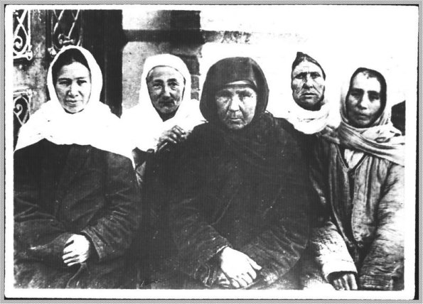 1916  Ташкент По Материалам Ташкентского Восстания Группа Женщин Участниц Восстания